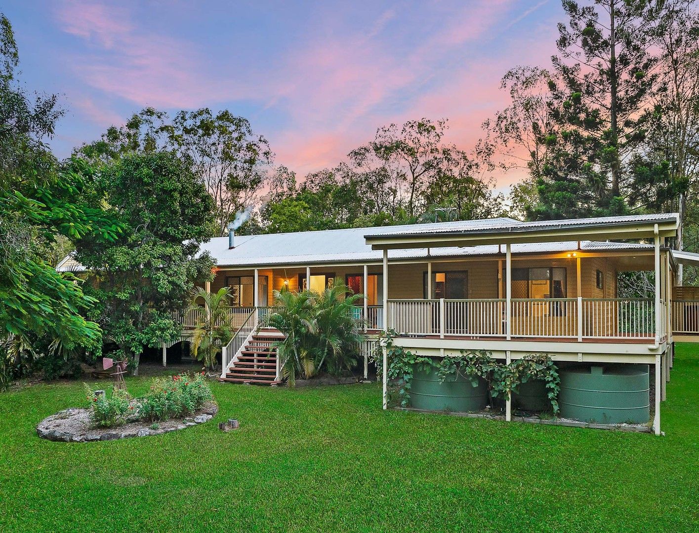 7 bedrooms House in 391 Kangaroo Gully Road ANSTEAD QLD, 4070