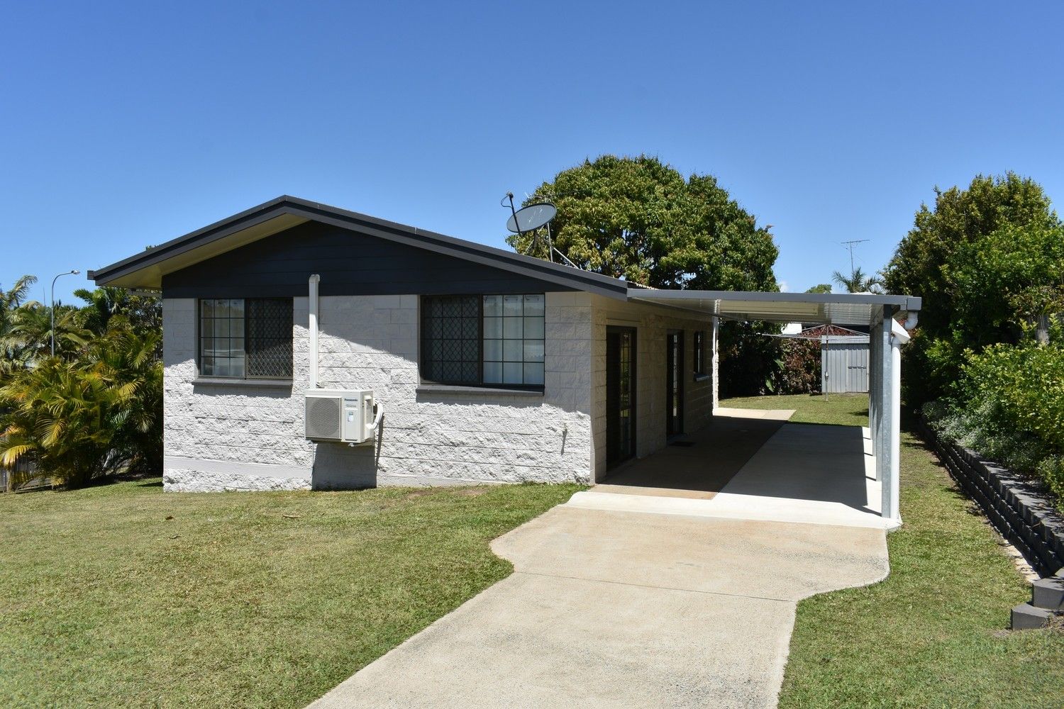 1 Dell Court, Beaconsfield QLD 4740, Image 2