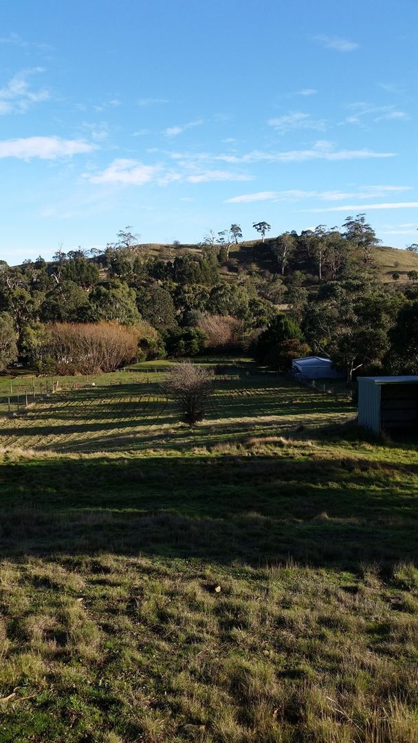 CA 24 Napoleon Street, Greendale VIC 3341, Image 1