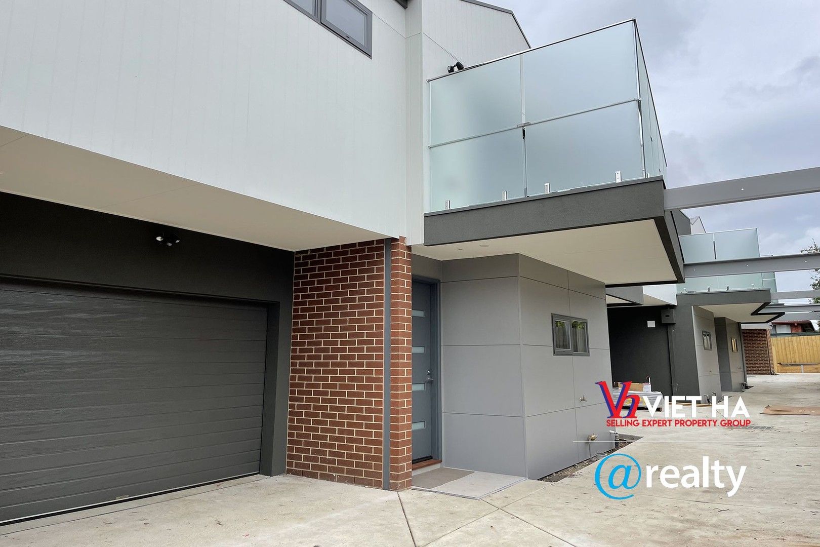 2/10 Whitworth Avenue, Springvale VIC 3171, Image 0