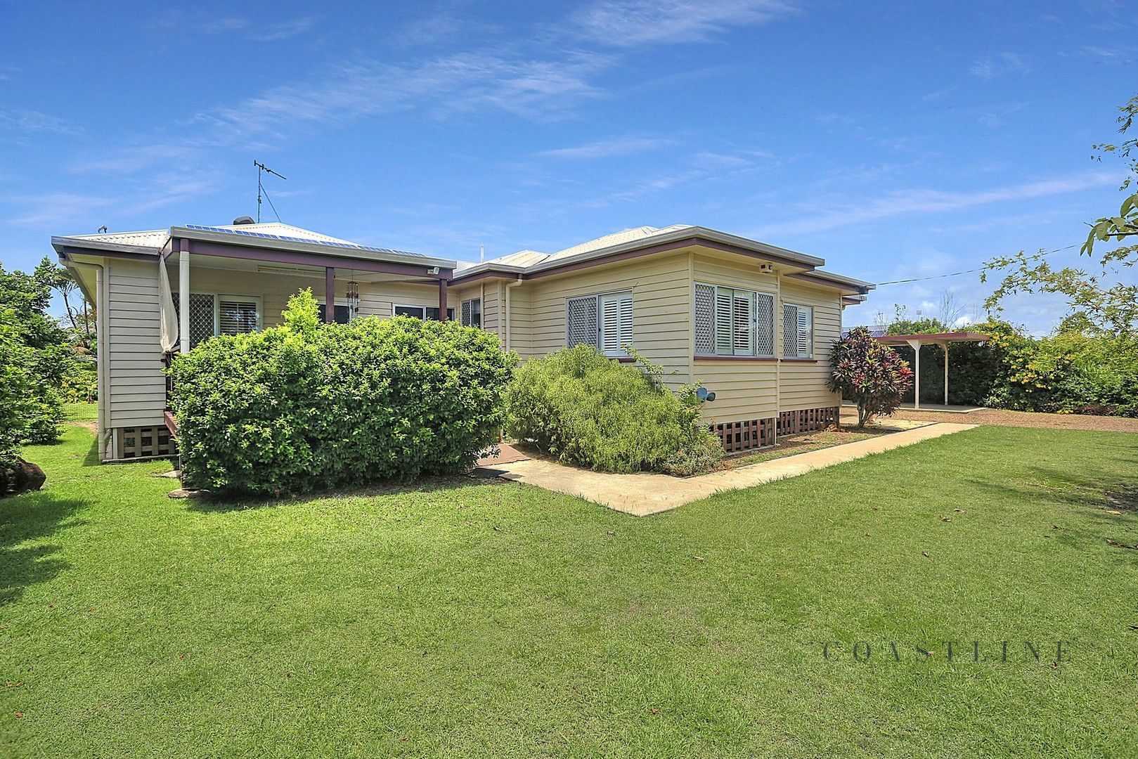 5 bedrooms House in 27 Howard Street BARGARA QLD, 4670