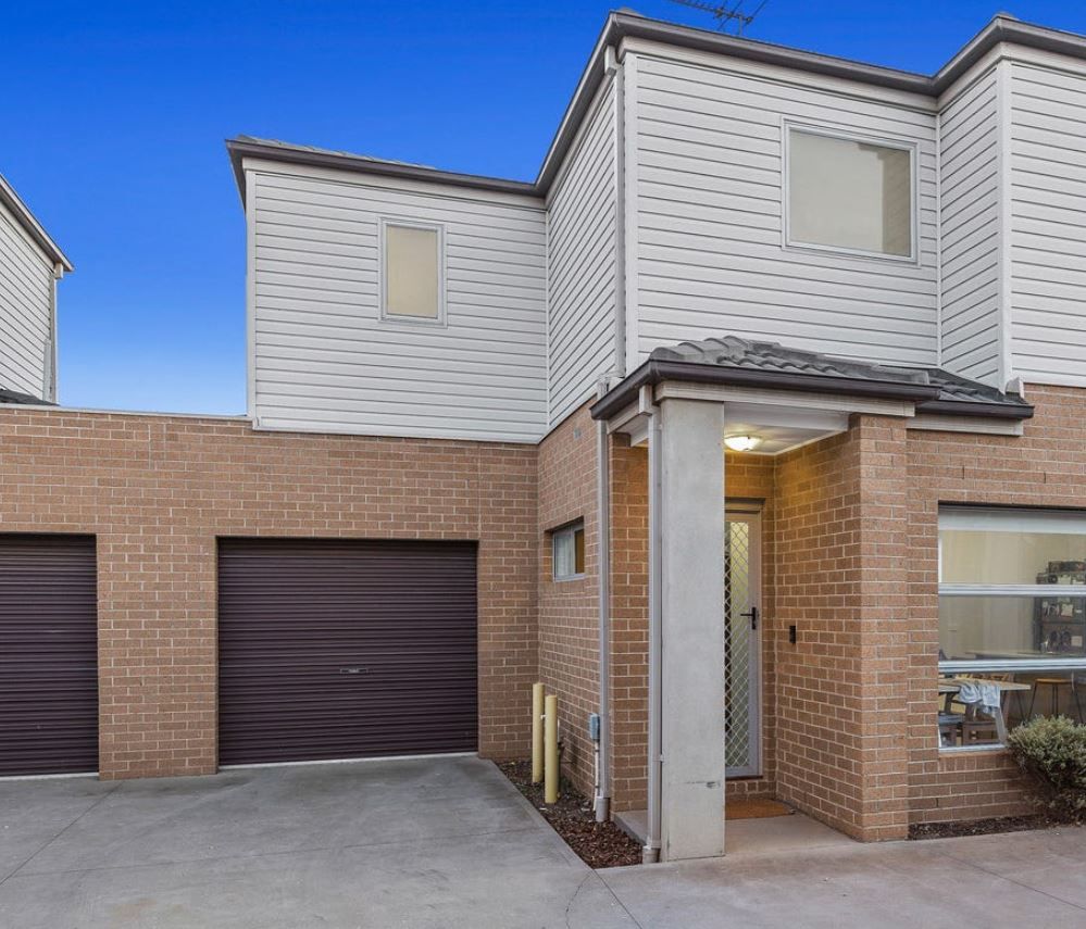 3 bedrooms Apartment / Unit / Flat in 8/12 Vilnius Way TRUGANINA VIC, 3029