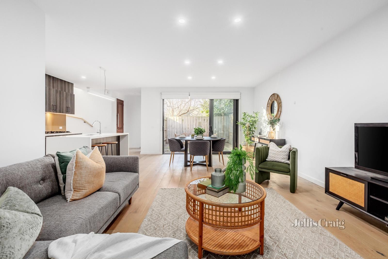 4/26 Ames Avenue, Carnegie VIC 3163, Image 2