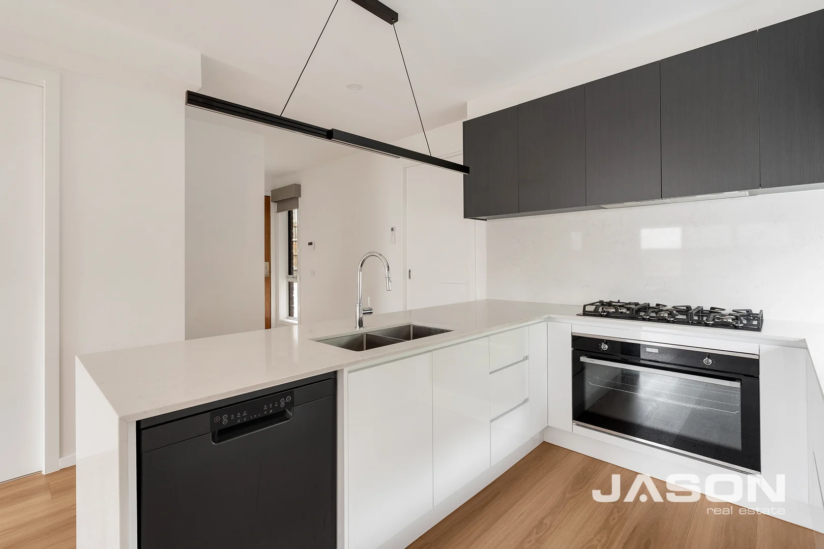 Additional image 3 of 1/12 Esmale Street, Strathmore VIC 3041