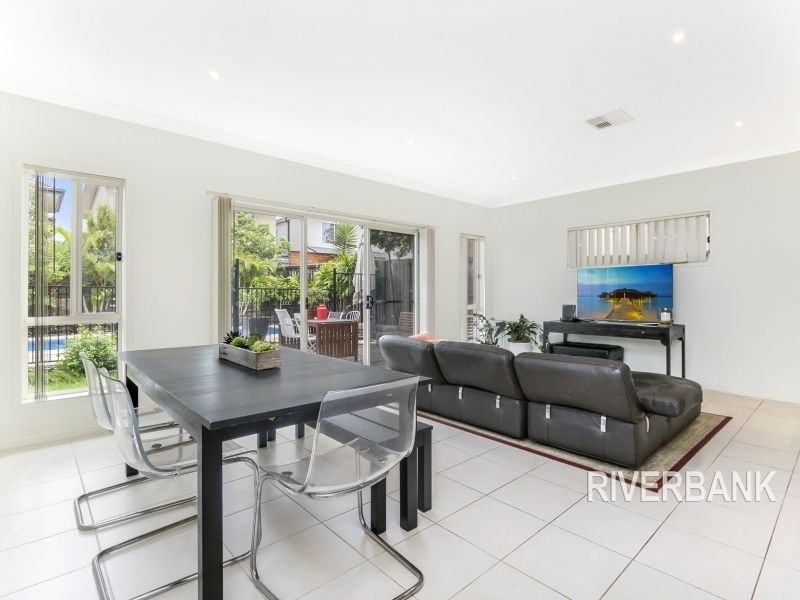 10 Biana St, Pemulwuy NSW 2145, Image 1