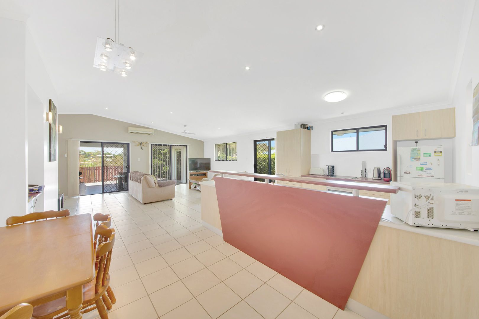 16 Clipper Terrace, South Gladstone QLD 4680, Image 2