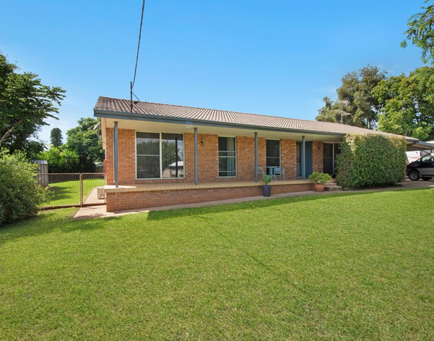 13 Thomson Place, Gunnedah NSW 2380