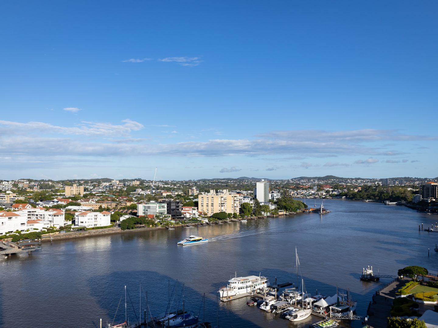 73/2 Goodwin Street, Kangaroo Point QLD 4169, Image 2