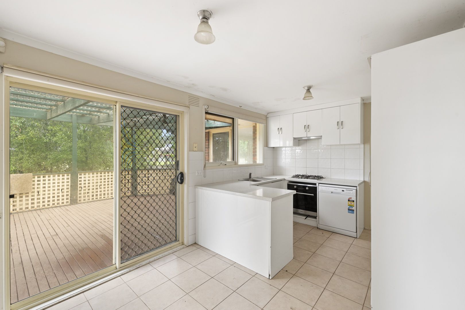 20 Tamboon Drive, Rowville VIC 3178, Image 2