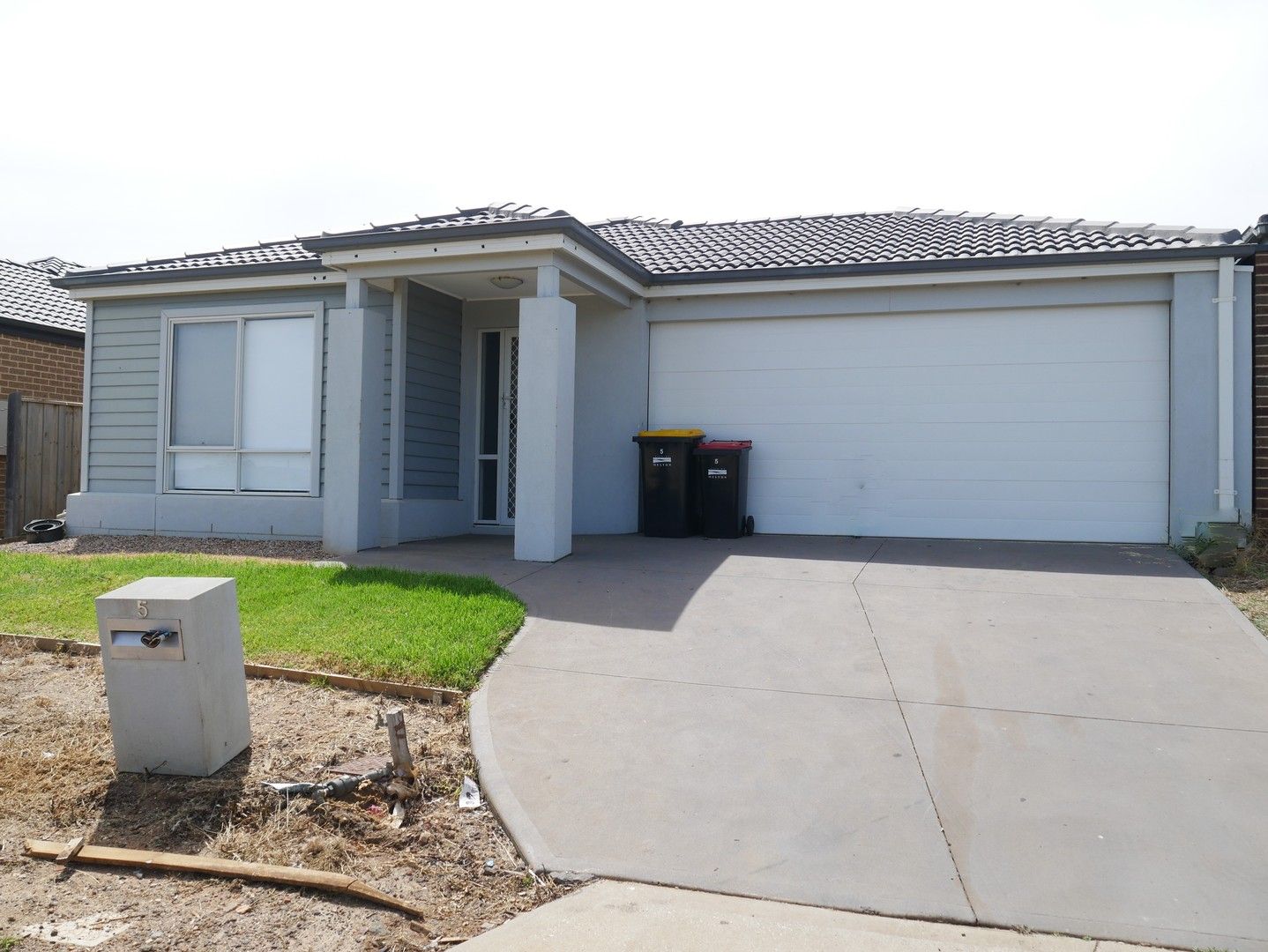4 bedrooms House in 5 Blake Place BROOKFIELD VIC, 3338