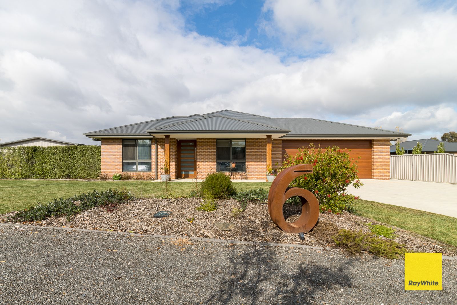 6 Finch Street, Bungendore NSW 2621, Image 0