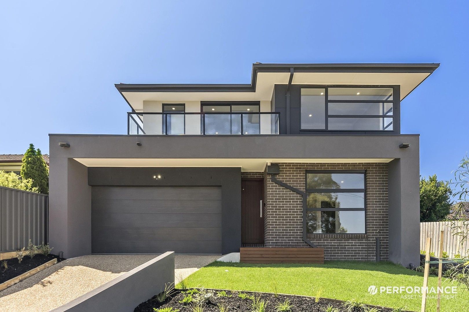 4 bedrooms Townhouse in 31 Wridgway Avenue BURWOOD VIC, 3125
