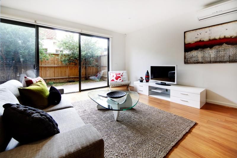 2/309 Hawthorn Road, CAULFIELD VIC 3162, Image 2