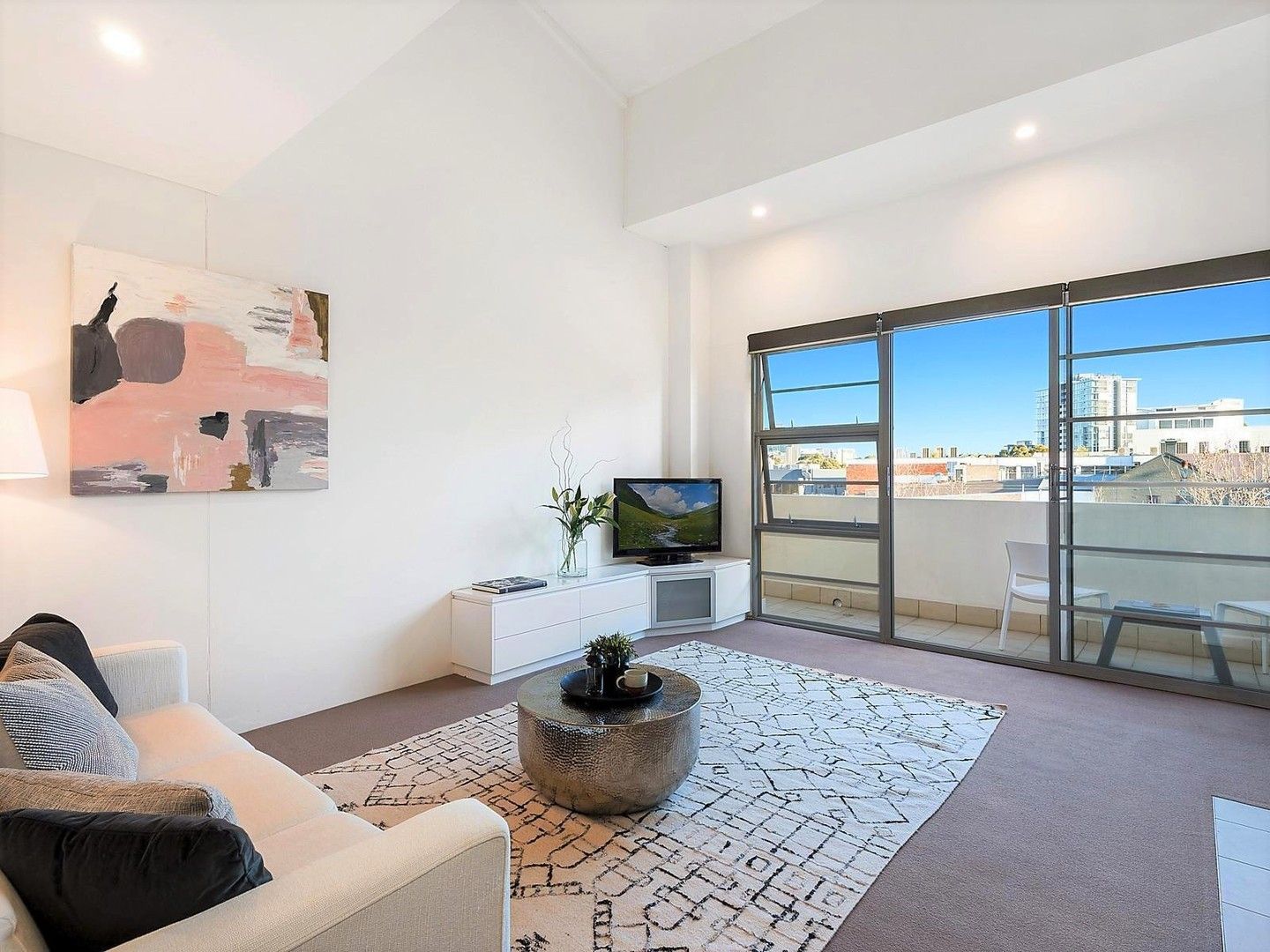 2 bedrooms Apartment / Unit / Flat in 11/61-63 Alexander Street CROWS NEST NSW, 2065