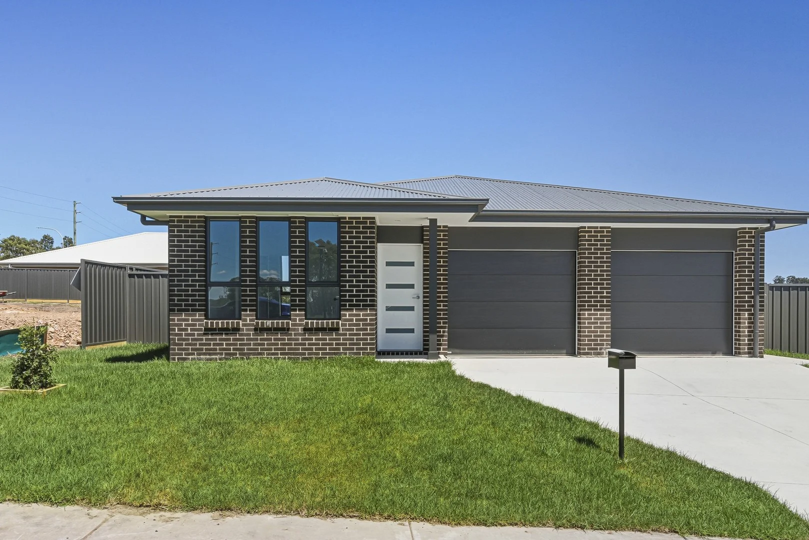 Primary image of 6 Dawn Way, Farley NSW 2320