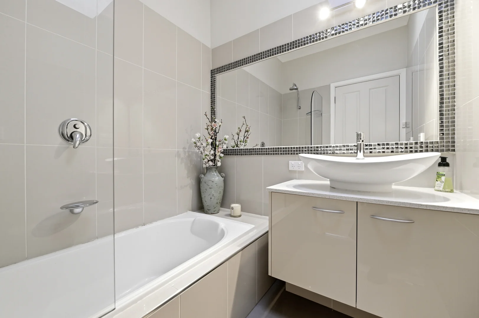 Additional image 13 of 1/66 Rosstrevor Crescent, Mitcham VIC 3132