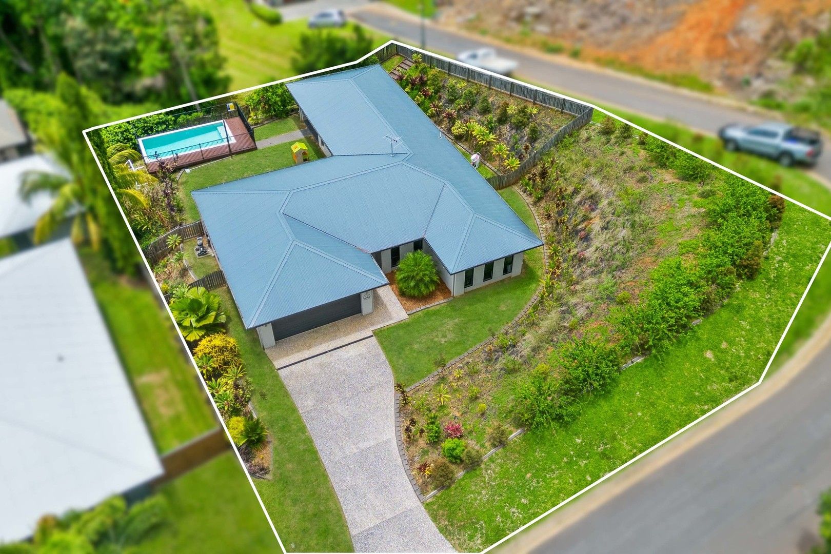 4 bedrooms House in 17 Claridge Close MOUNT SHERIDAN QLD, 4868