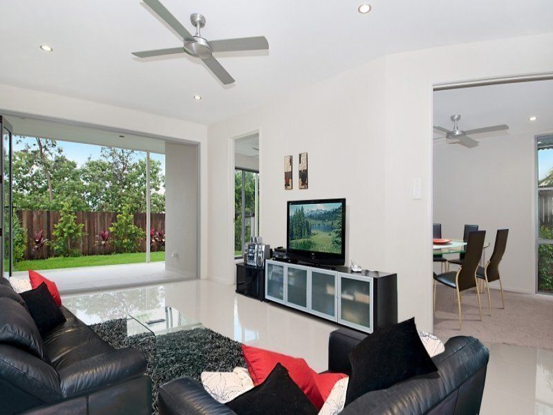 1/36 Ventura Street, Sunrise Beach QLD 4567, Image 0