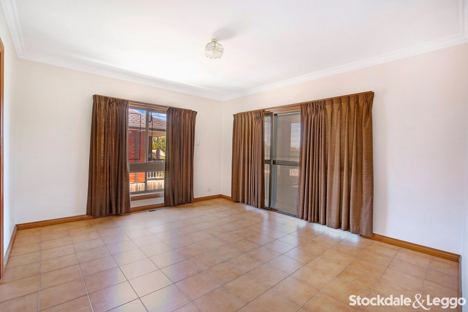 215 Wilson Boulevard, Reservoir VIC 3073, Image 2