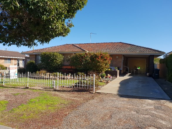 17 Braeside Road, Katanning WA 6317