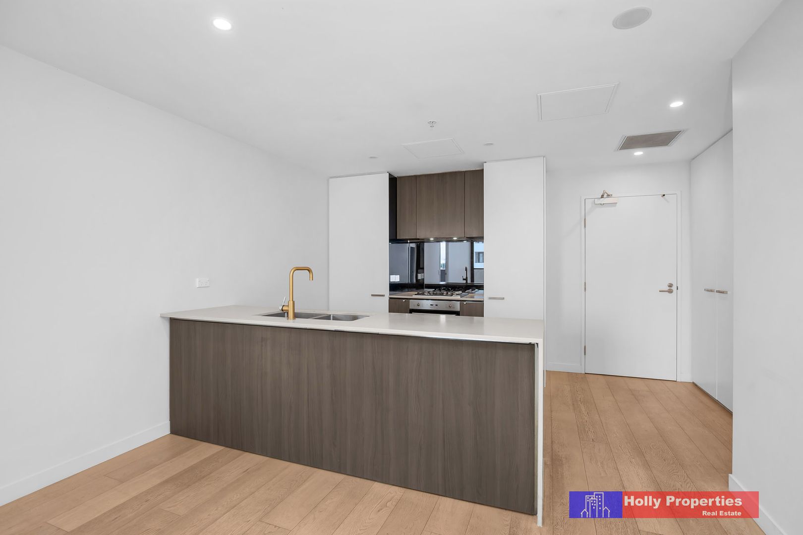 69/117 Pacific Highway, Hornsby NSW 2077, Image 2