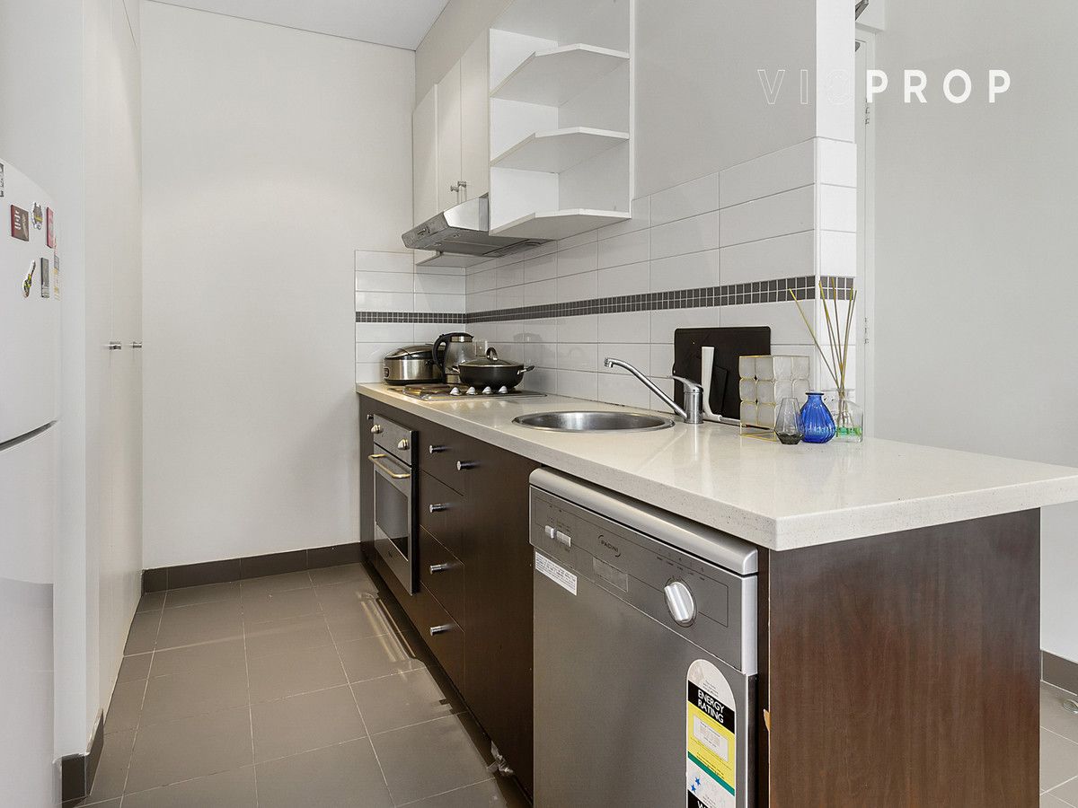 21/210 Normanby Road, Notting Hill VIC 3168, Image 2
