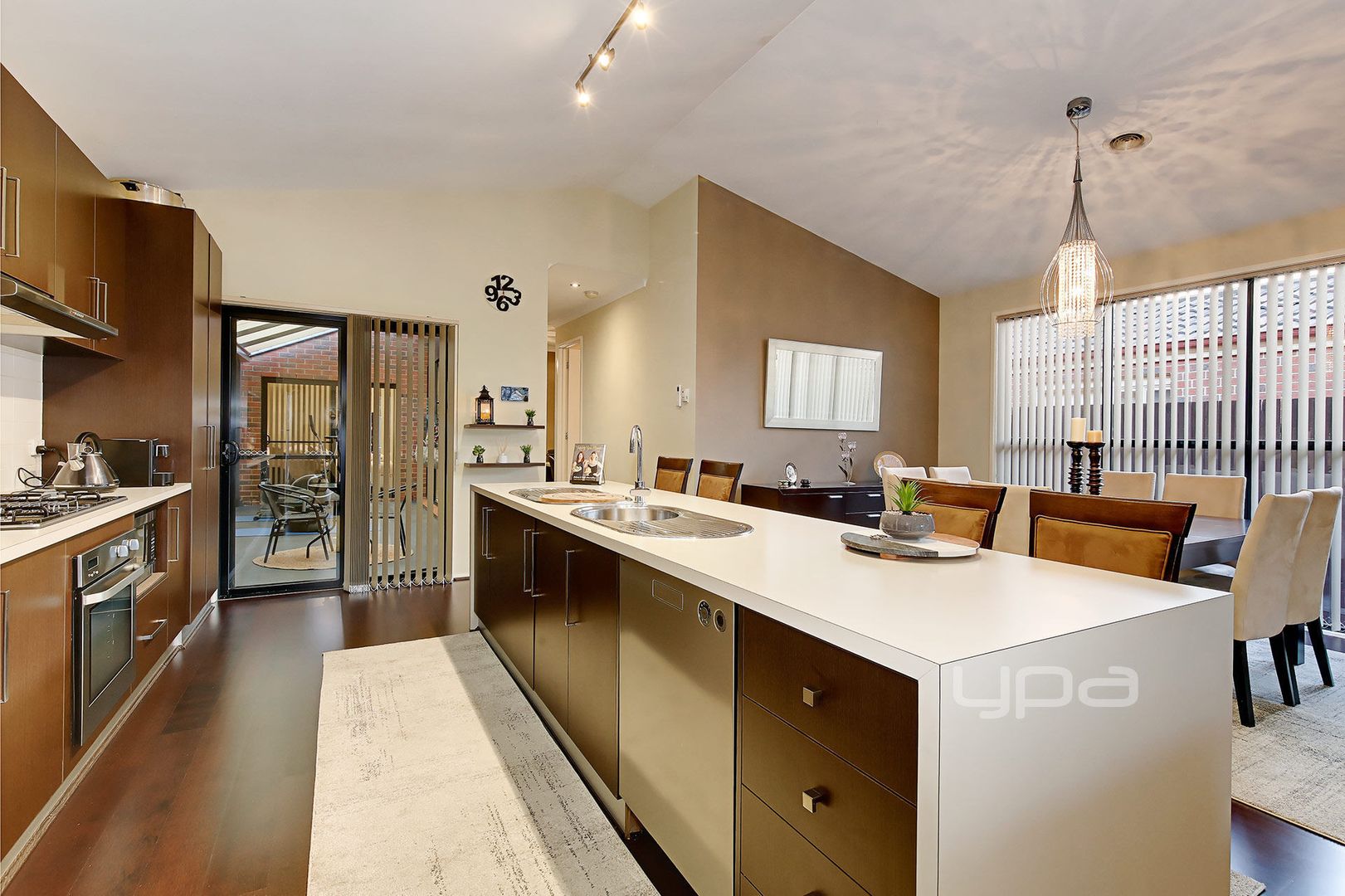 1/18 Jade Way, Hillside VIC 3037, Image 2