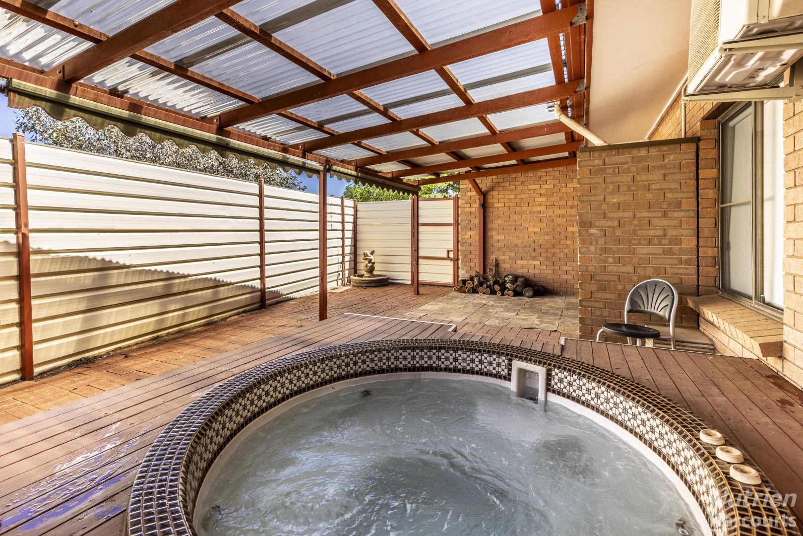 1 Weaving Court, Araluen NT 0870, Image 2