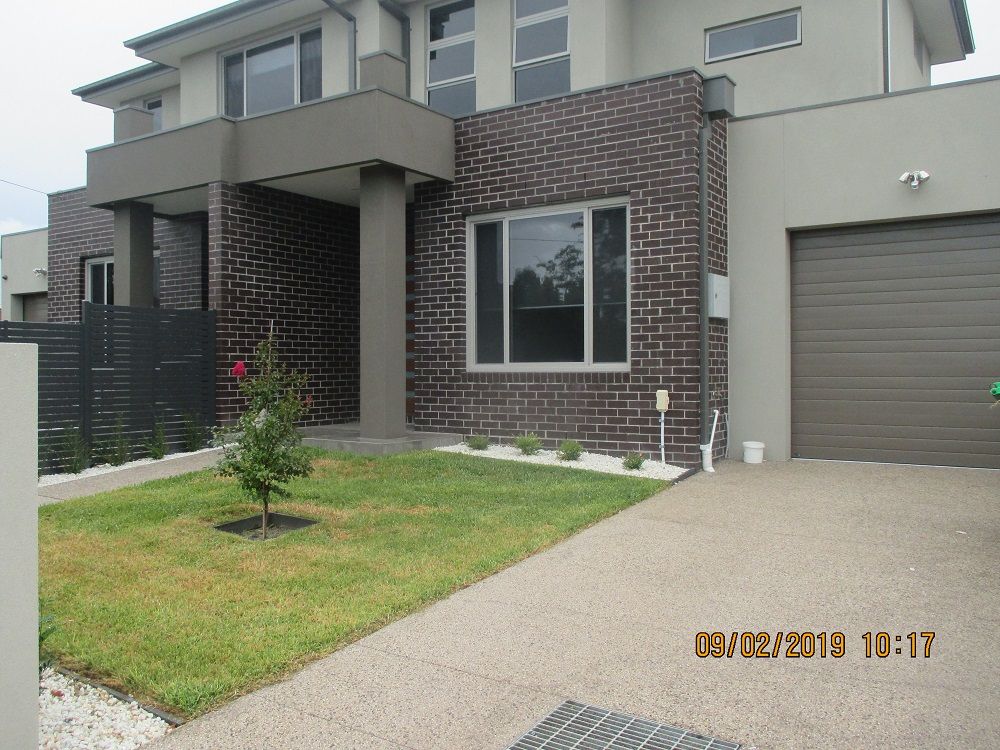 4 bedrooms Townhouse in 12a Anarth Street BENTLEIGH EAST VIC, 3165