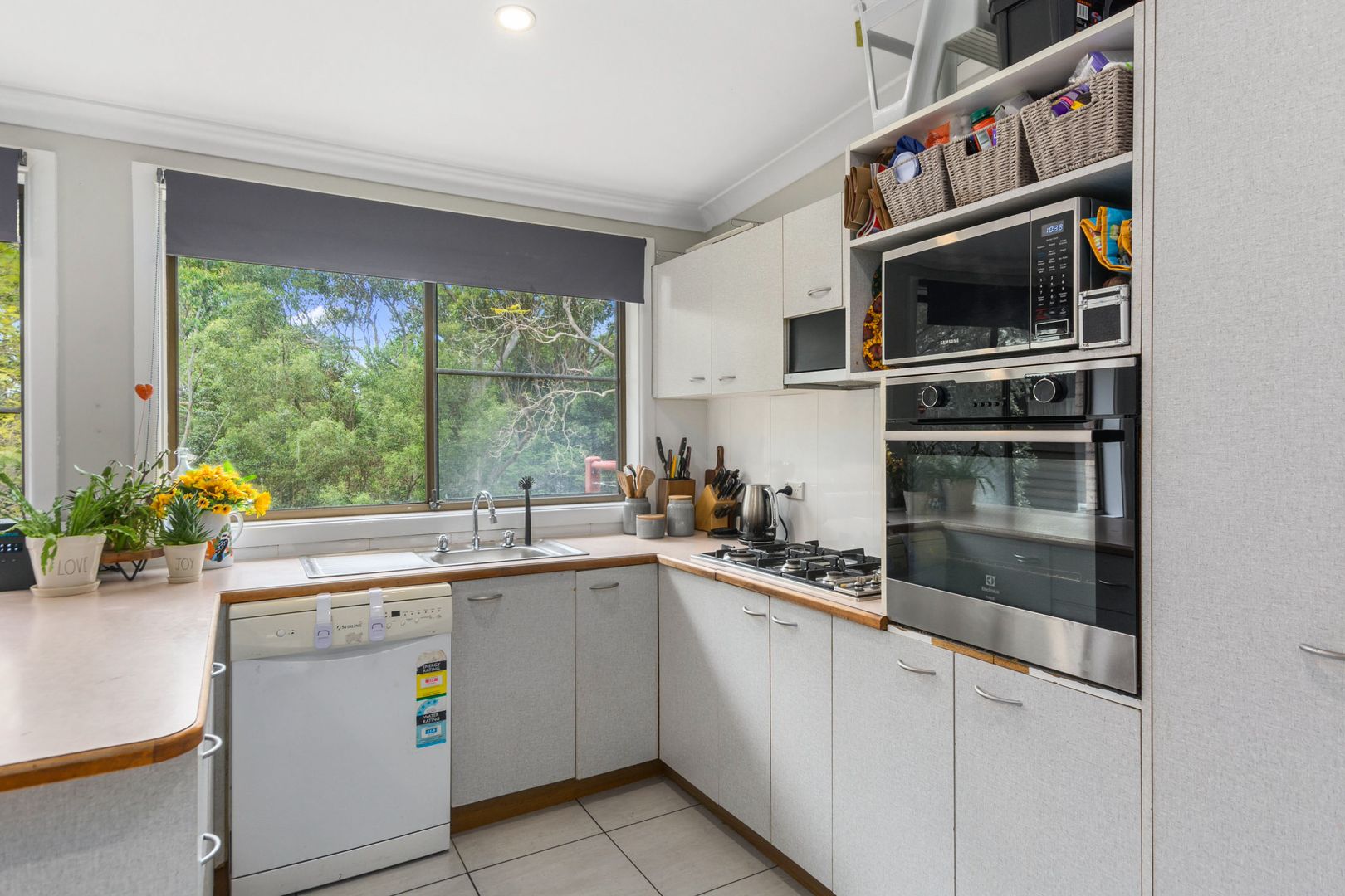 9 Cudgee Crescent, Mount Kembla NSW 2526, Image 2