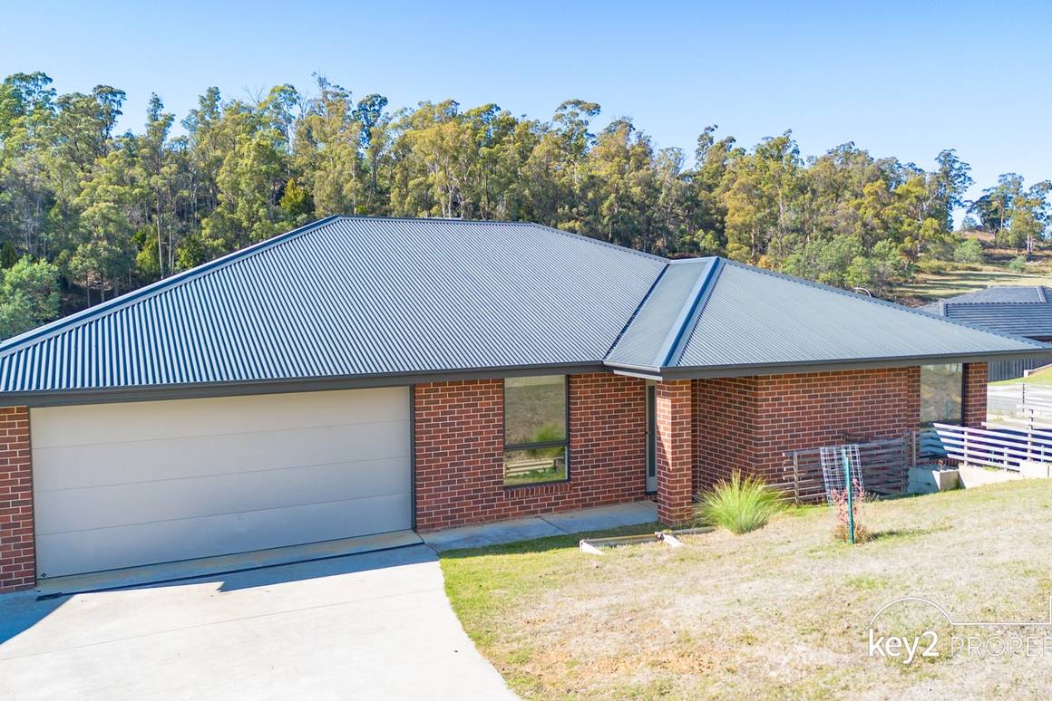 Picture of 8 Meadow Court, RIVERSIDE TAS 7250