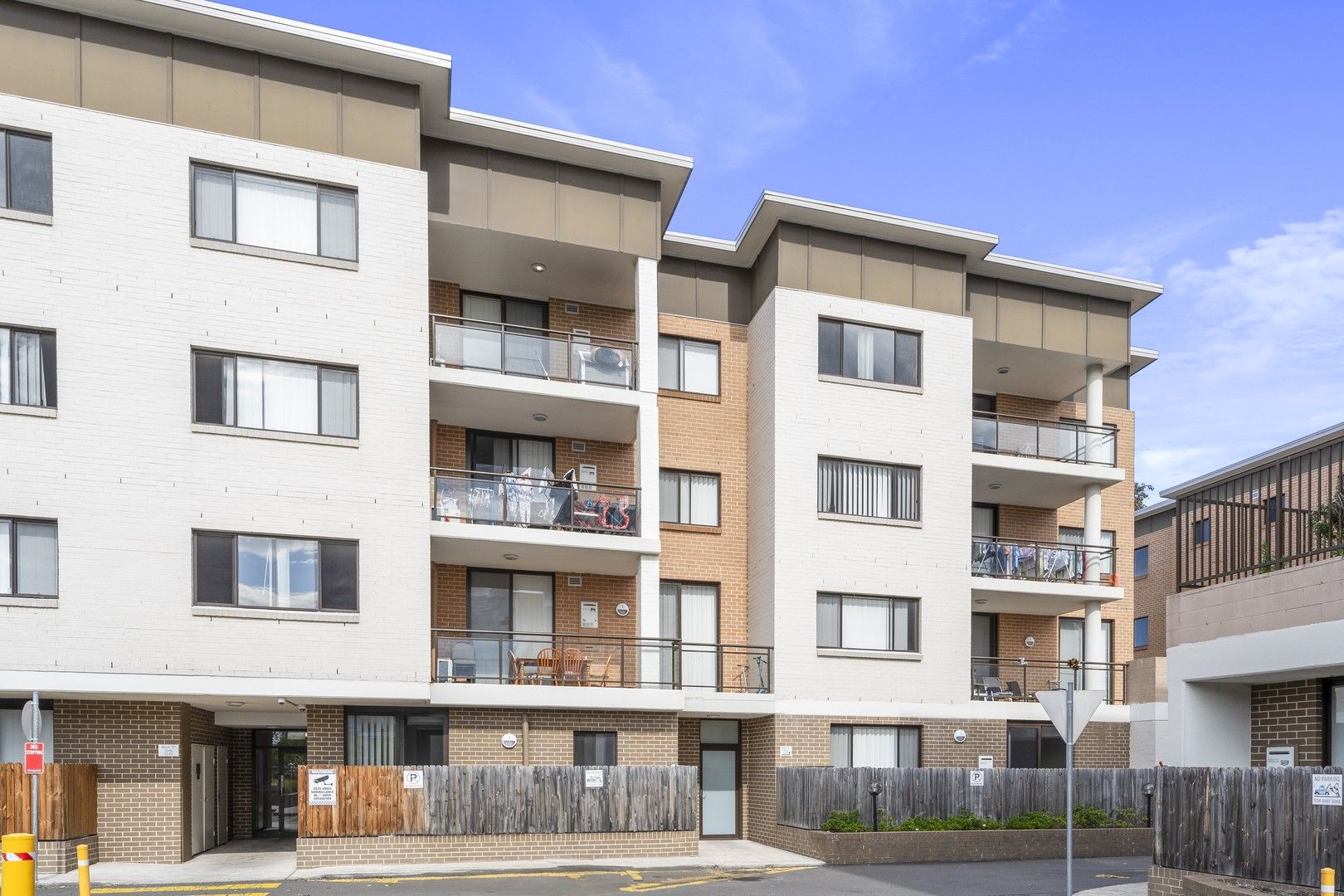 1 bedrooms Apartment / Unit / Flat in 35/80 Tasman Parade FAIRFIELD WEST NSW, 2165