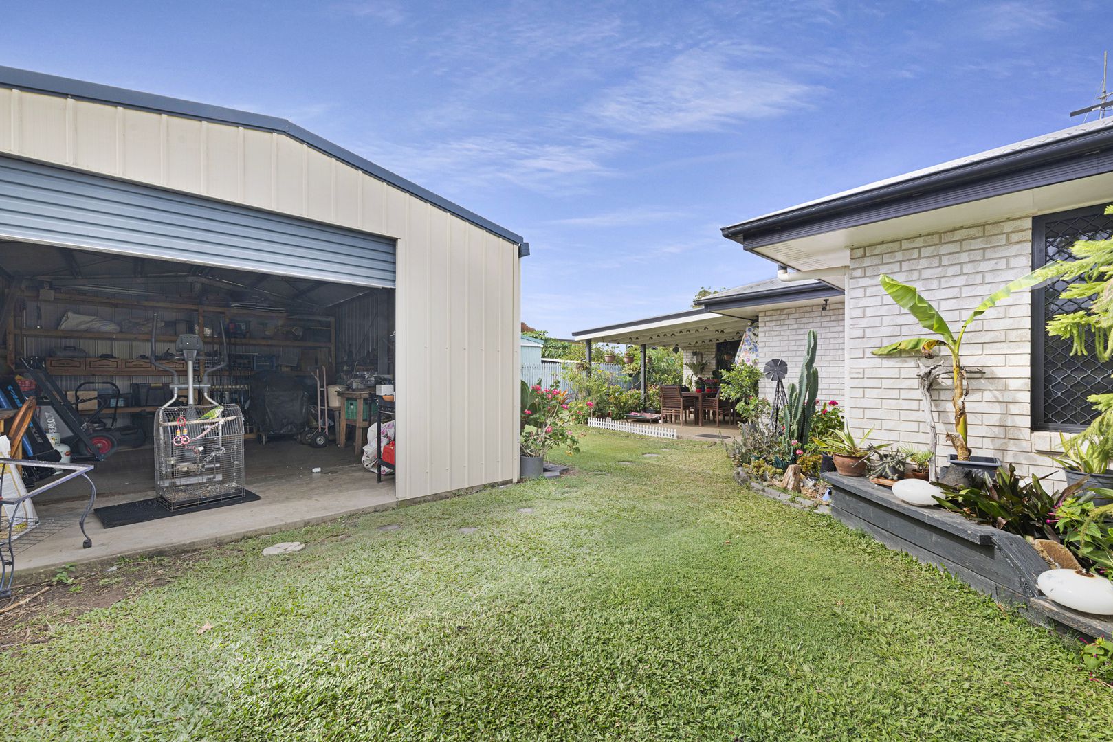 6 Broadmeadow Avenue, Thabeban QLD 4670, Image 2