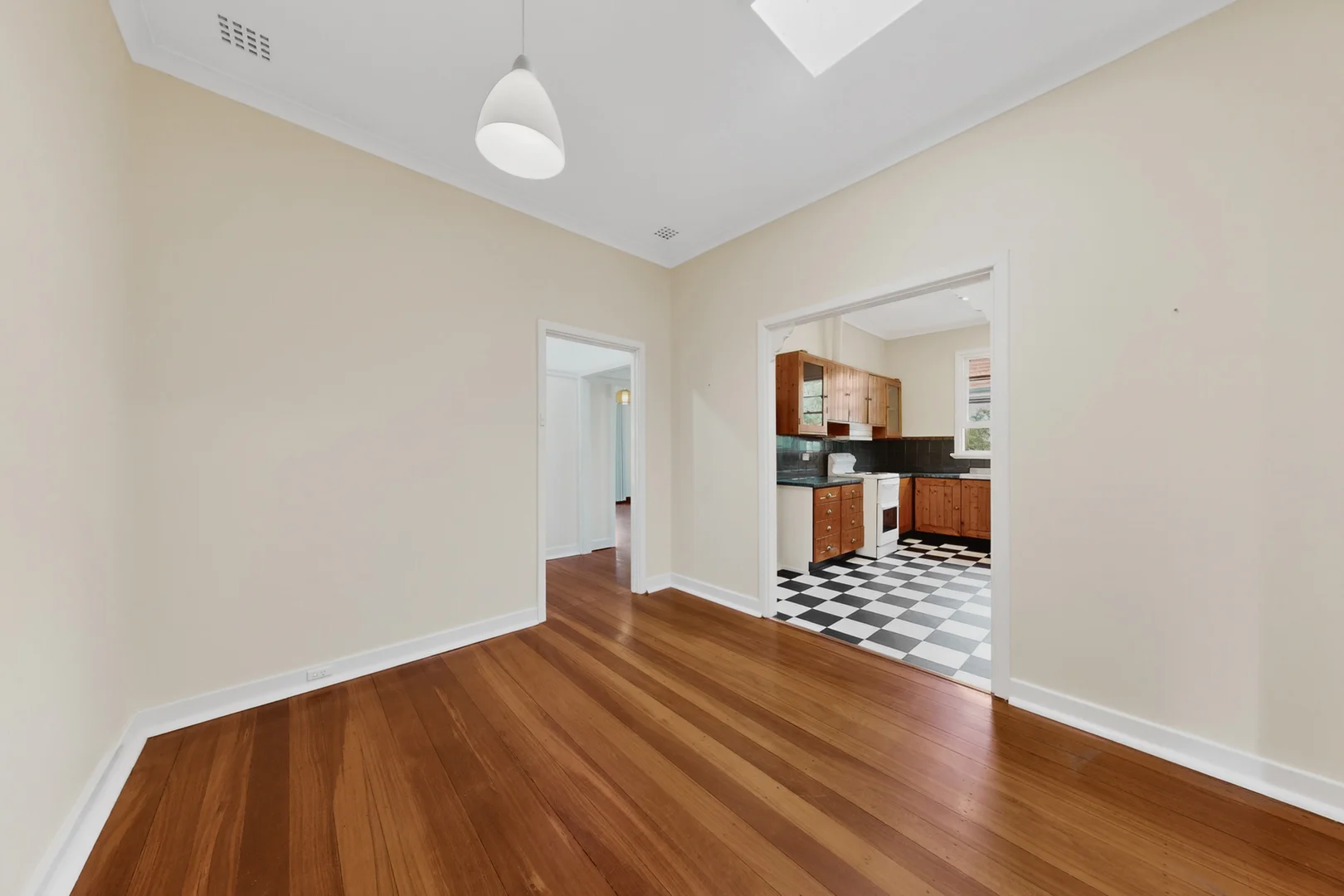 Additional image 5 of 111 River View Avenue, South Guildford WA 6055