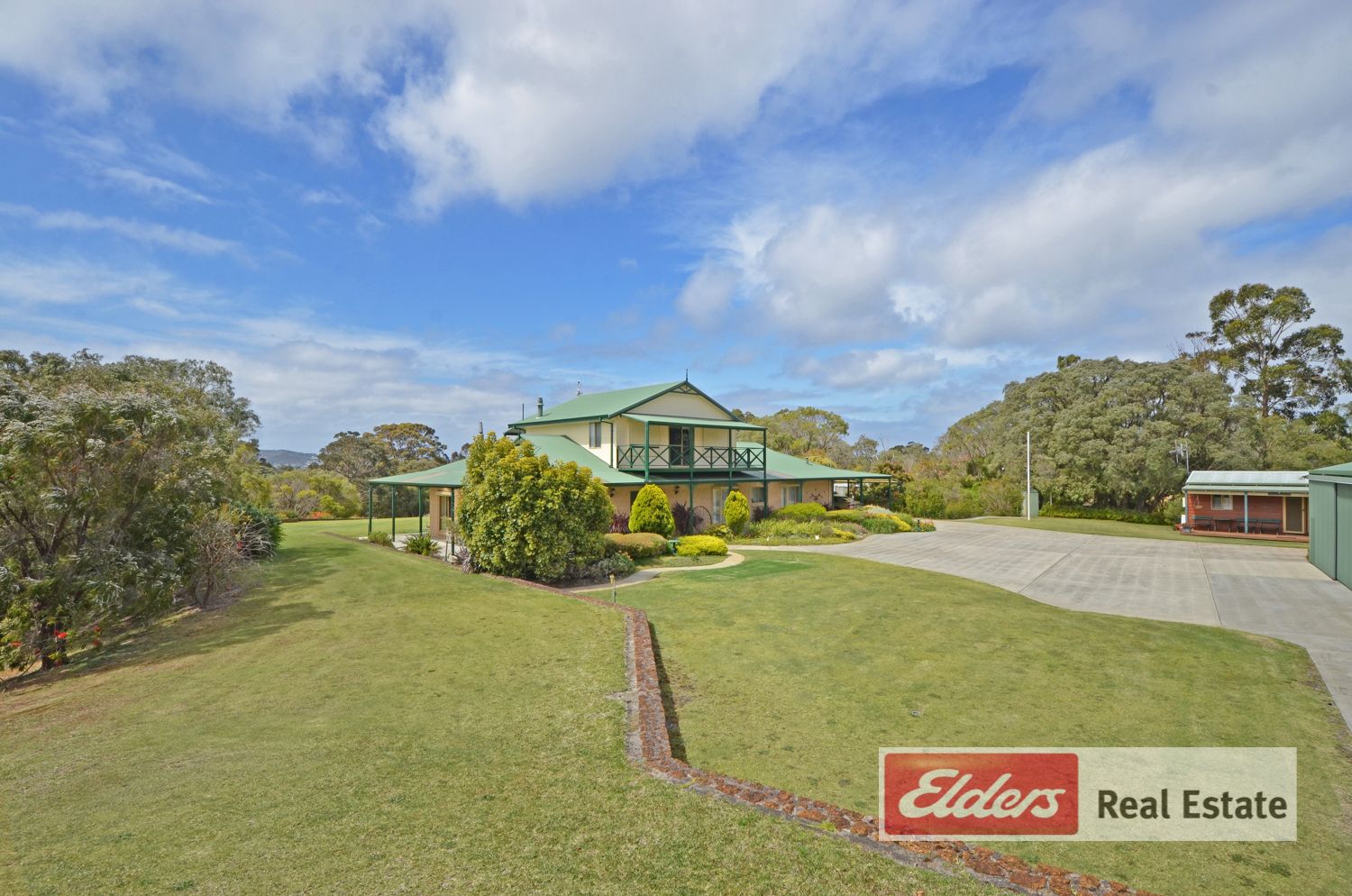 44 Grove Street West, Little Grove WA 6330, Image 2