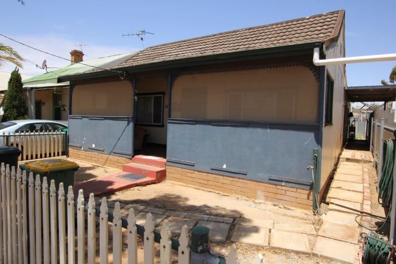 3 bedrooms House in 18A SPICA STREET SOUTHERN CROSS WA, 6426