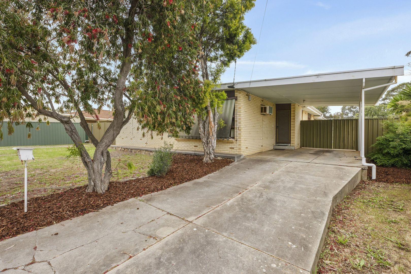 4 Esperance Terrace, Valley View SA 5093, Image 2