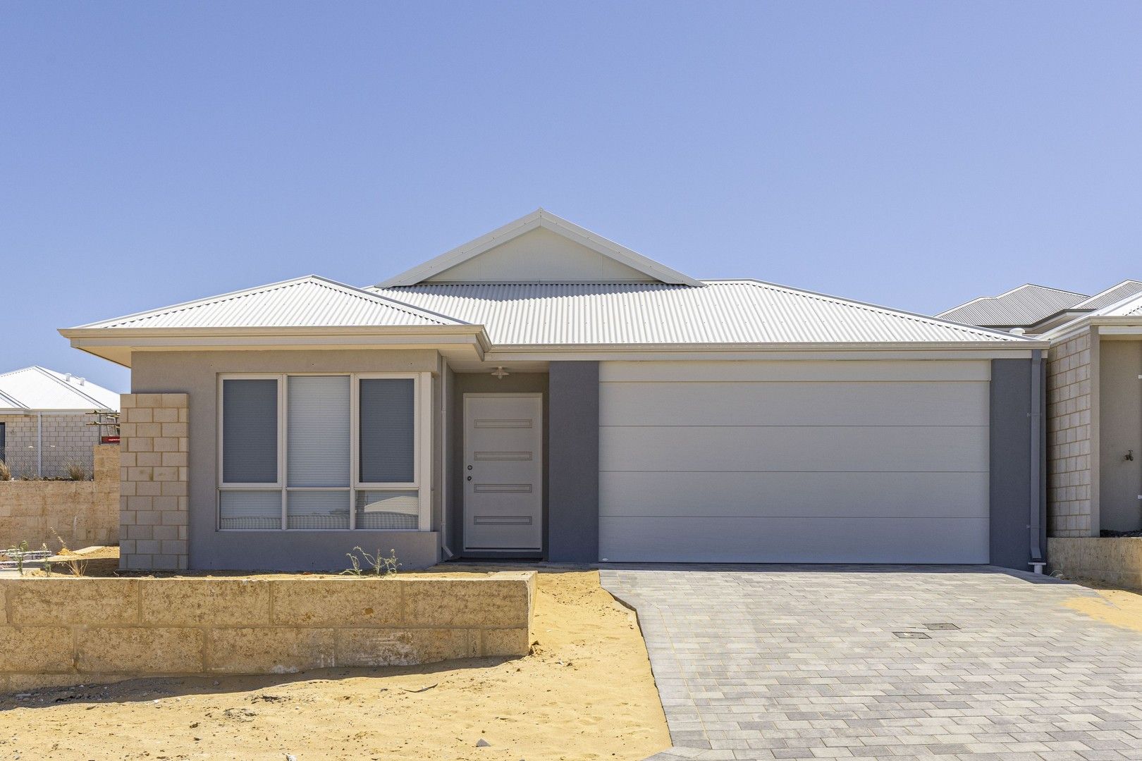 4 bedrooms House in 38 Eremophila Street SINAGRA WA, 6065