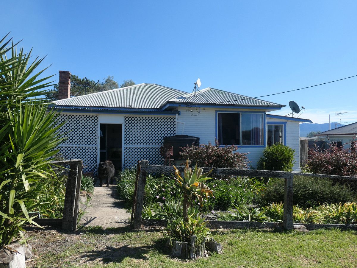 3 bedrooms House in 32 Lindsay Street WOODENBONG NSW, 2476