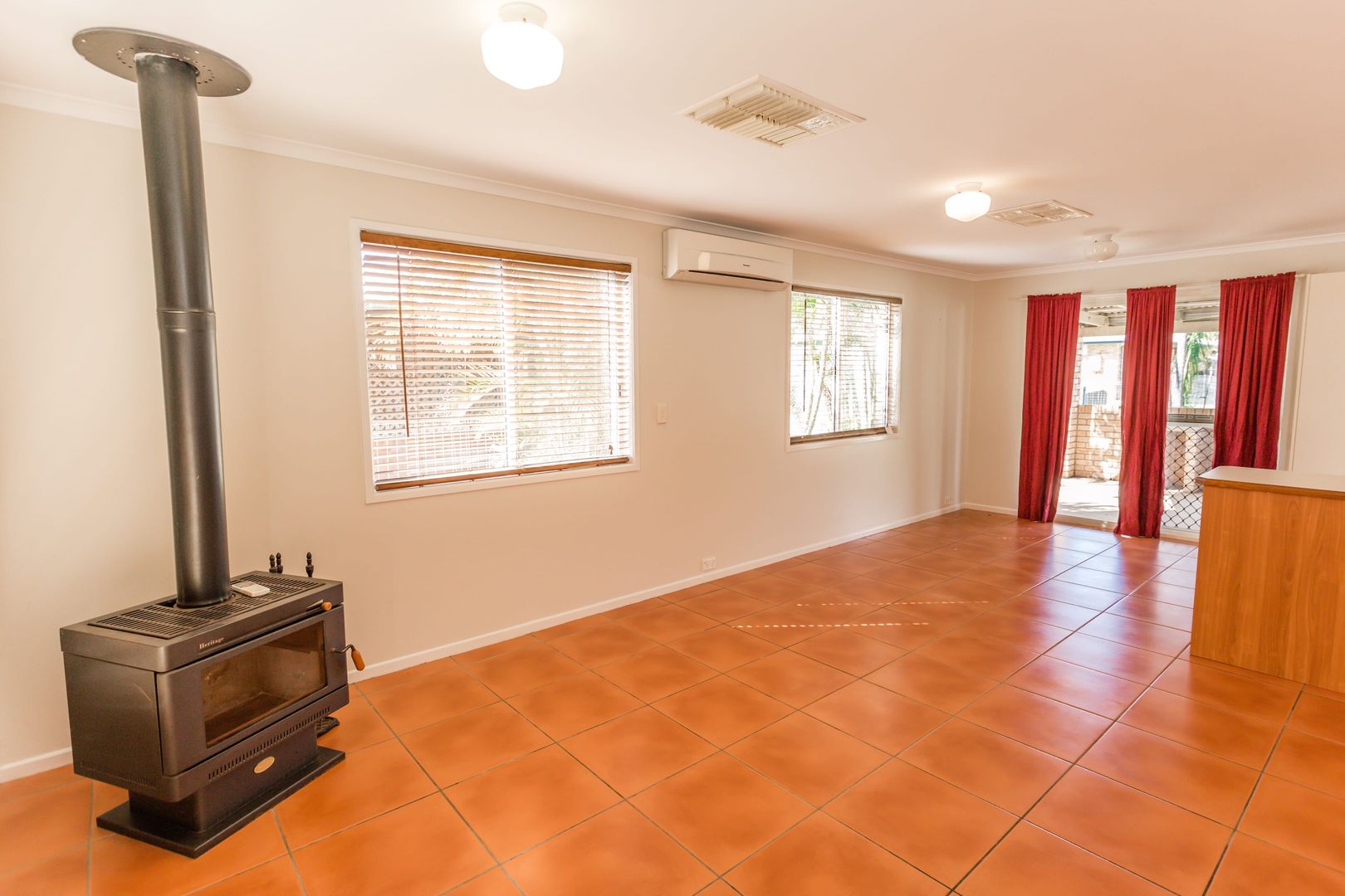 55 Staal Crescent, Emerald QLD 4720, Image 2