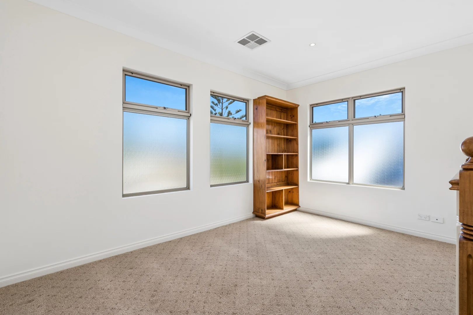 Additional image 11 of 5 Bluelake Court, Tennyson SA 5022