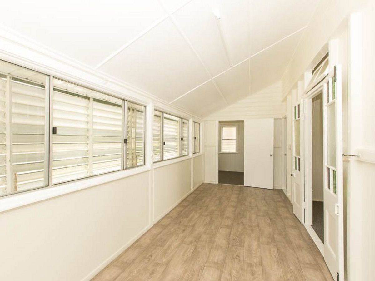 123 Flinders Street, Peak Crossing QLD 4306 House For Rent Domain