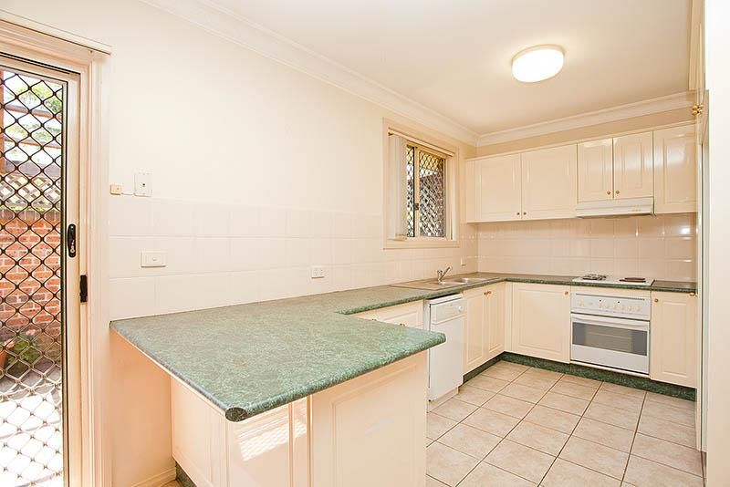 17/1 Walton Street, Blakehurst NSW 2221, Image 2