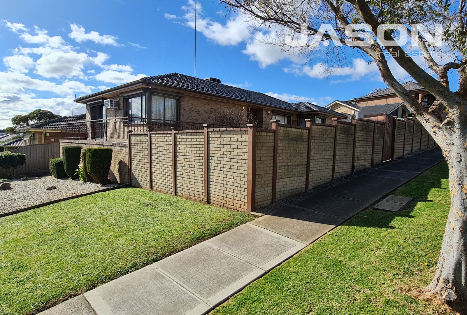 280 Carrick Drive, Gladstone Park VIC 3043, Image 2