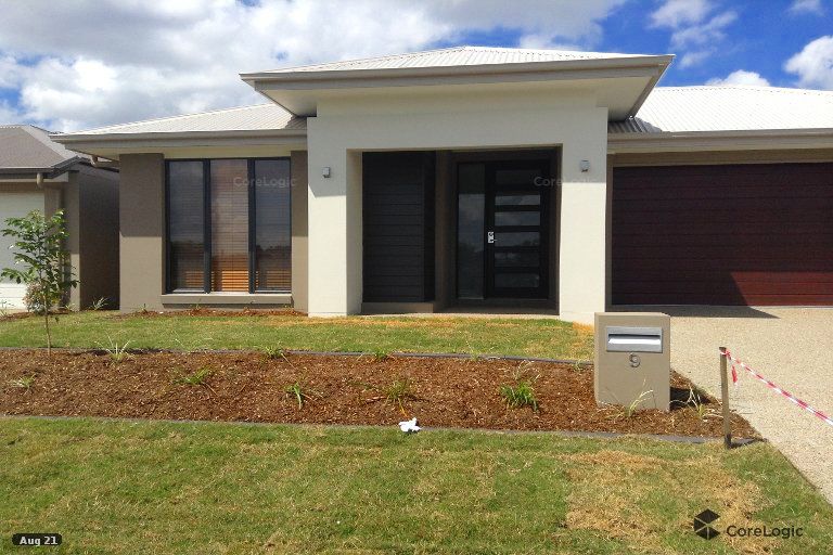 4 bedrooms House in 9 Flinders Street PIMPAMA QLD, 4209