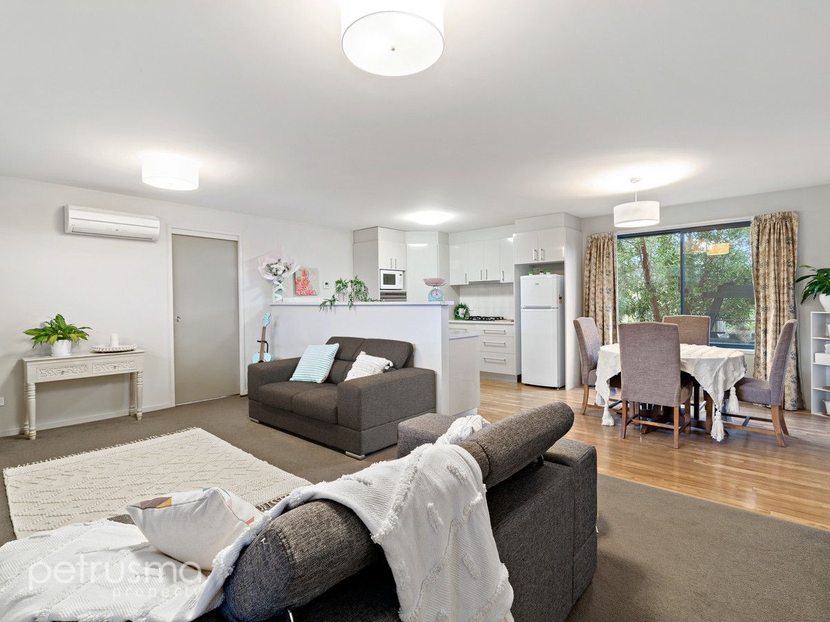 1/20 Caitlin Court, Midway Point TAS 7171, Image 2