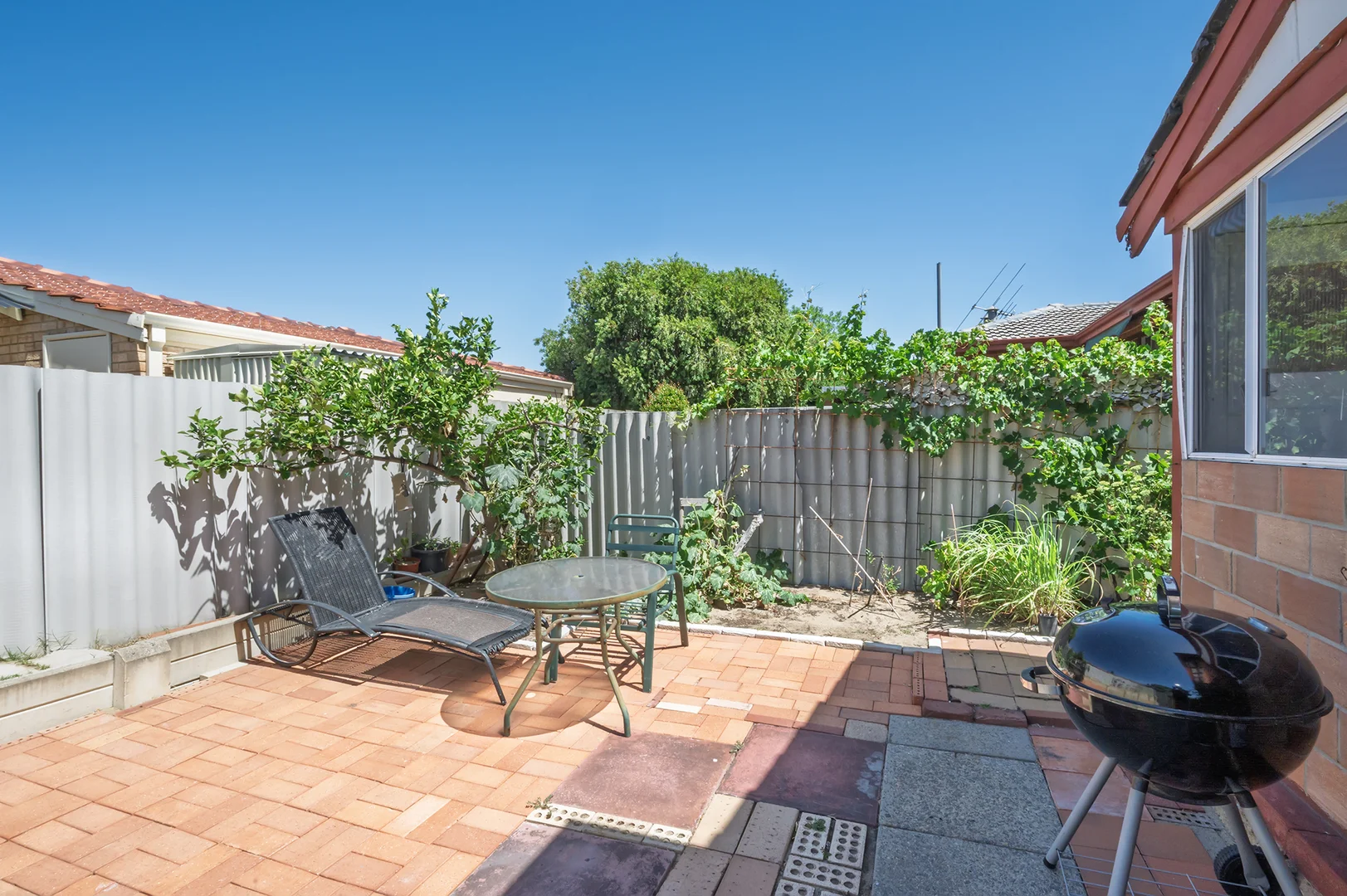 Additional image 16 of 1/327 Scarborough Beach Road, Woodlands WA 6018