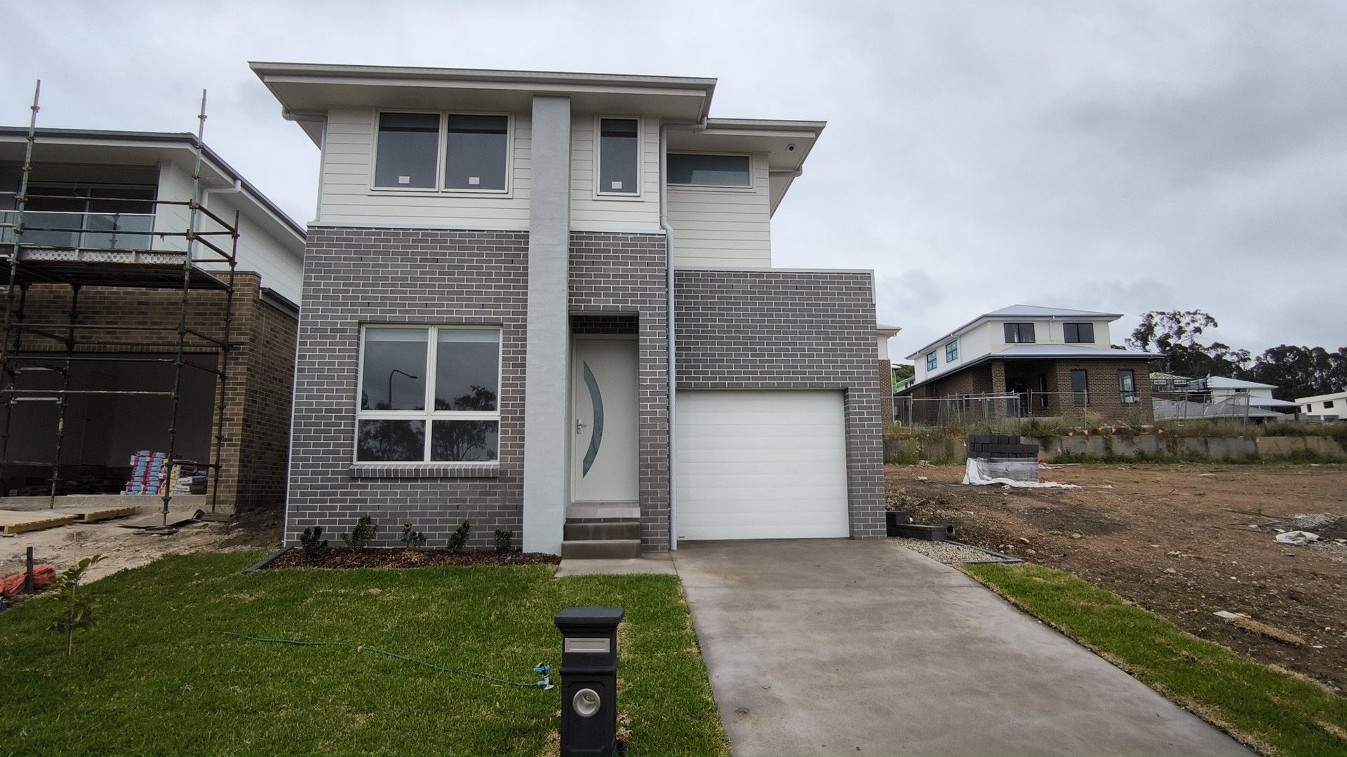 27 Platypus Street, Cobbitty NSW 2570 - House For Rent | Domain