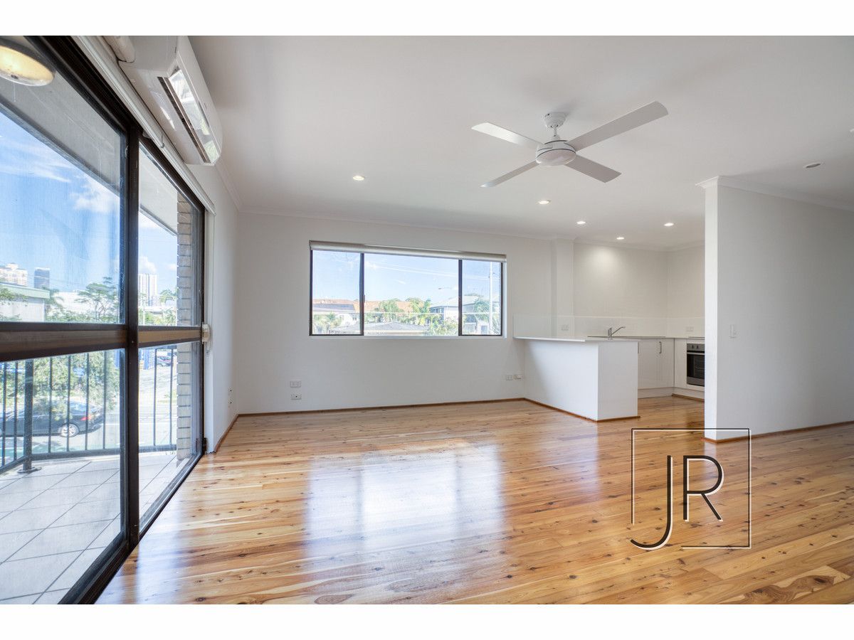 2 bedrooms Apartment / Unit / Flat in 5/7 Monaco Street SURFERS PARADISE QLD, 4217