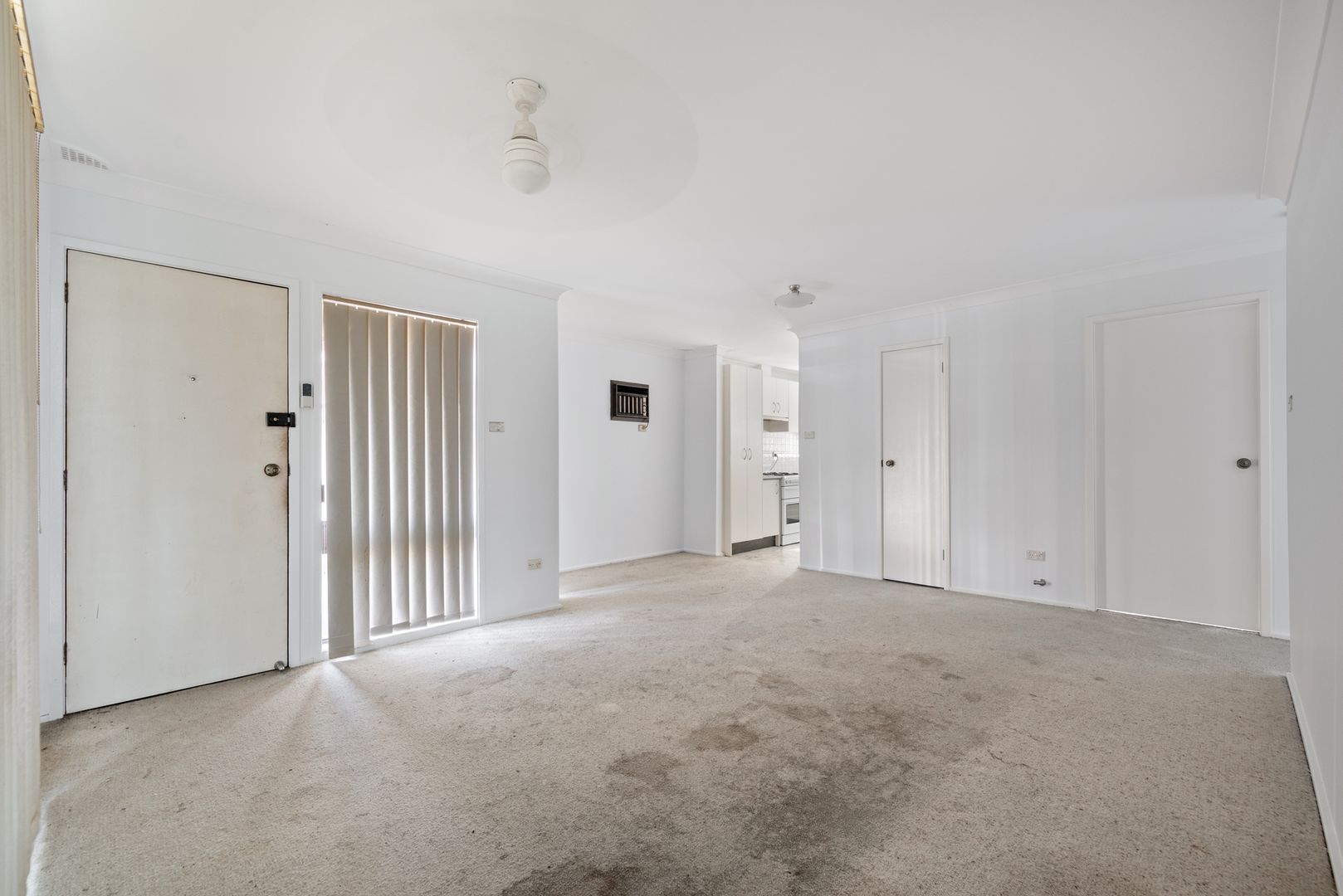 9/201-207 Harrow Road, Glenfield NSW 2167, Image 2